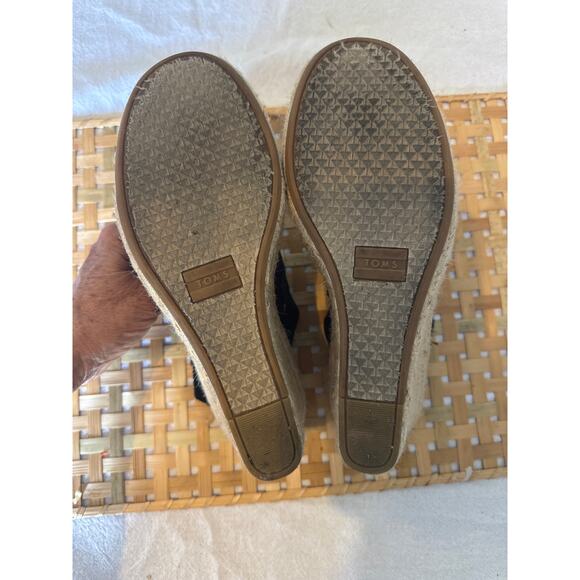 TOMS Women’s Black Canvas Espadrille Wedge Sandals Size 7.5 Peep Toe Ankle Strap - Picture 5 of 5